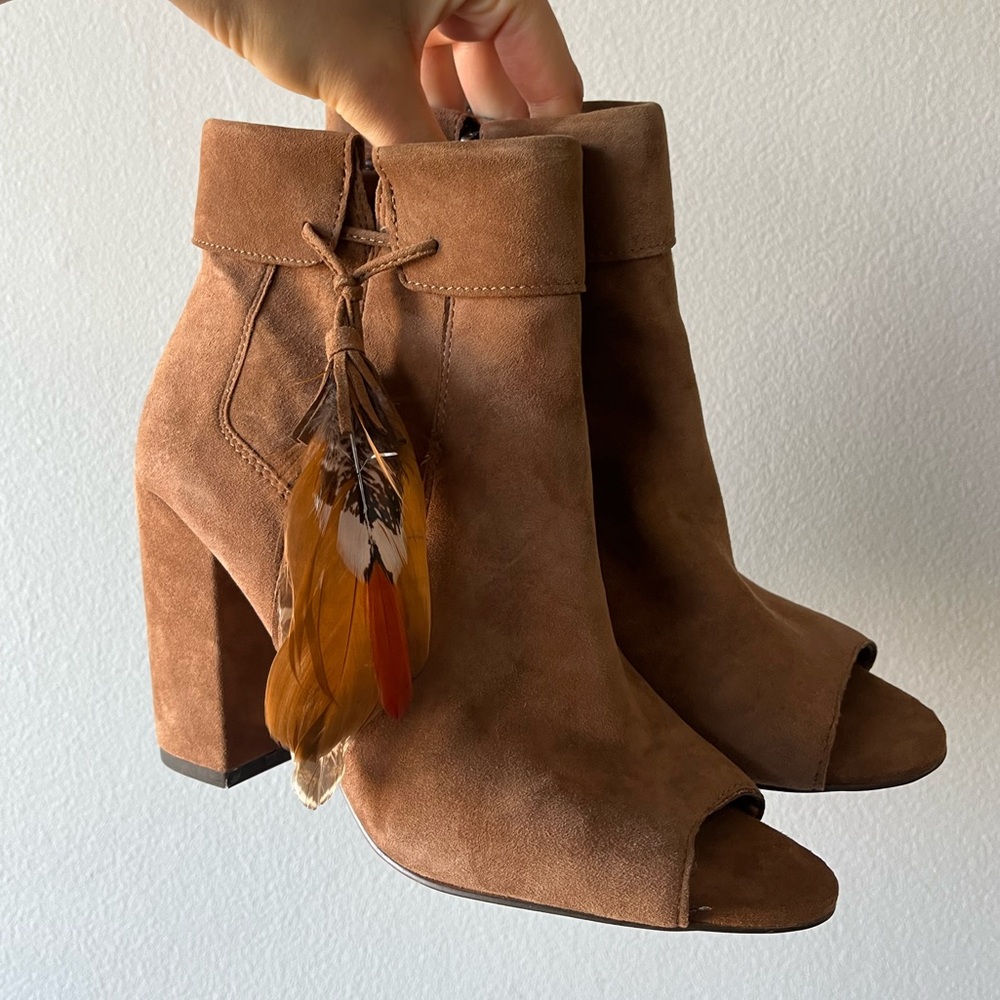 Jessica Simpson Kailey Suede Leather Brown booties with feather tassels